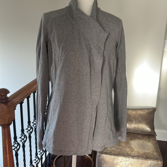 Lululemon Coat Wrap - Picture 8 of 11